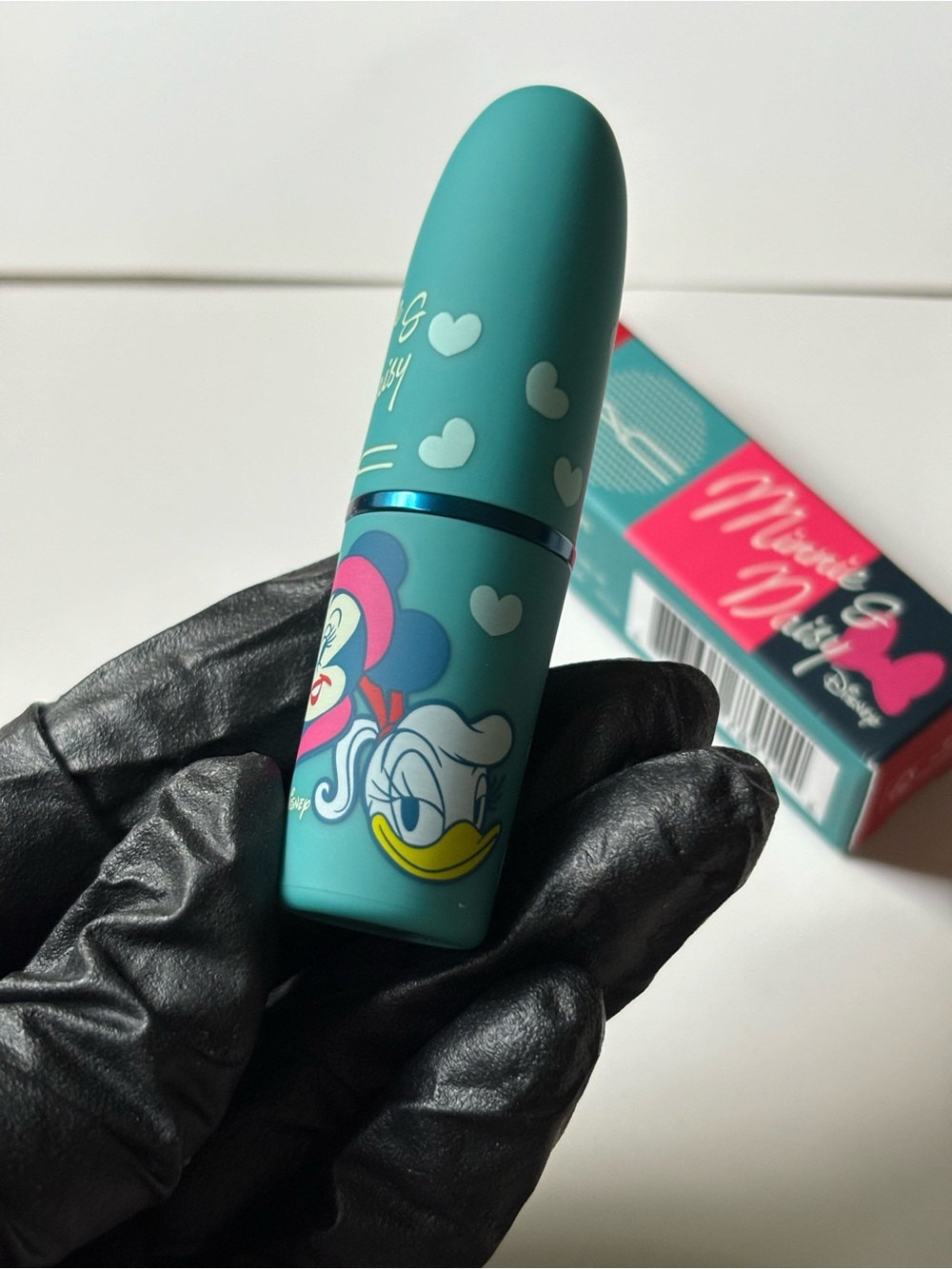 ❗️Sale✨MAC x Minnie Daisy Fuschia Pink Minnie Limited Edition Lipstick✨ - Picture 7 of 12